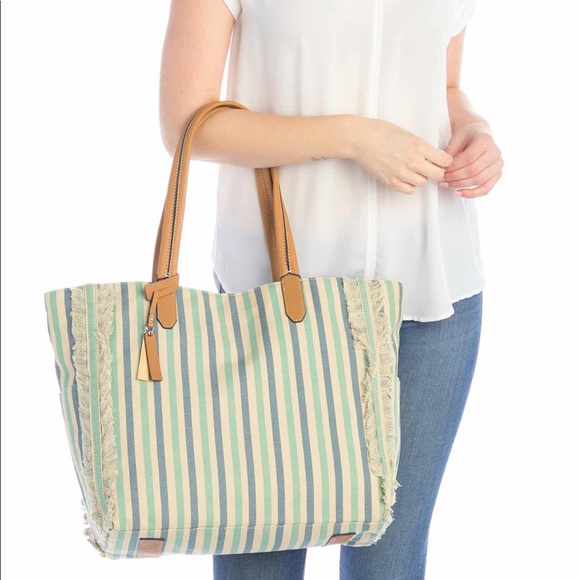 Vince Camuto Handbags - Vince Camuto Iona Tote